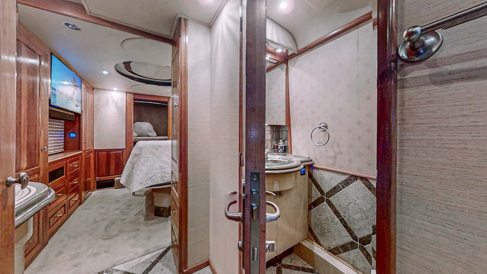 2006 Prevost Royale XLII For Sale
